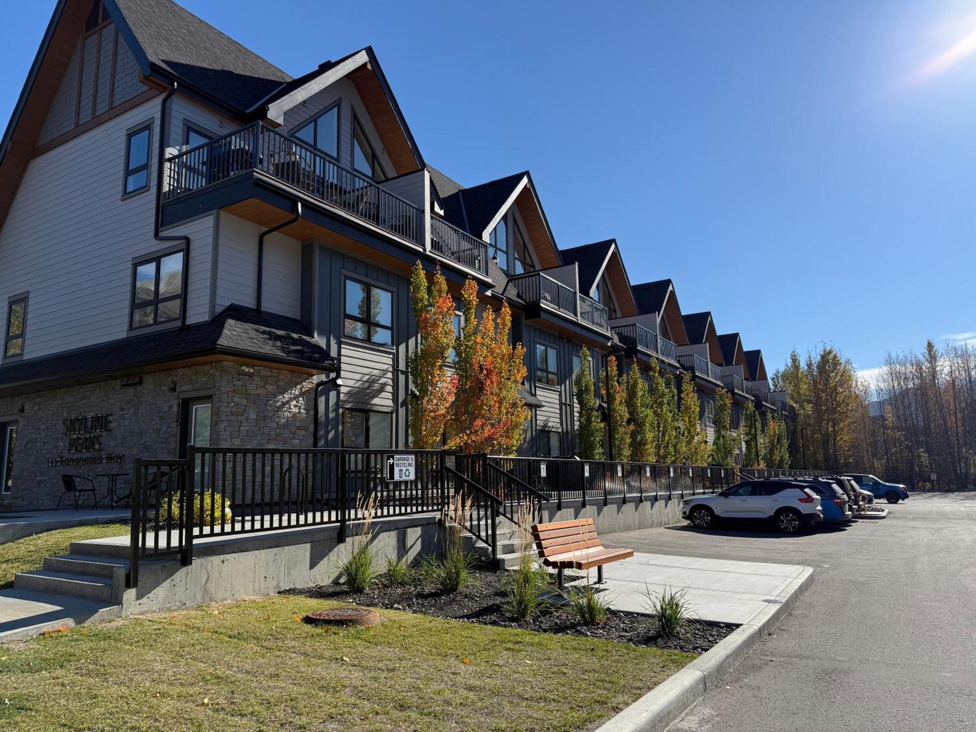 Joe'S Contemporary 2 King Bedrooms Vacation Home In Canmore Exterior photo